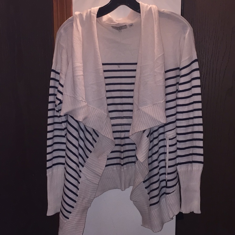 Guess cardigan